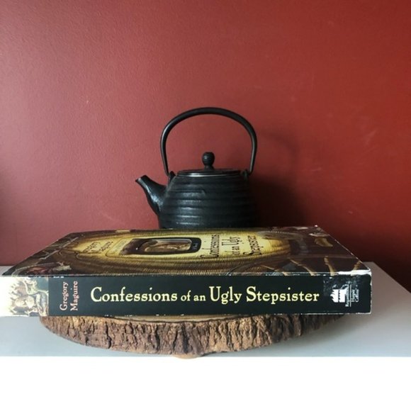 👛 (ANY 4/$20) Novel Book: CONFESSIONS OF AN UGLY STEPSISTER, Gregory Maguire - Picture 3 of 5